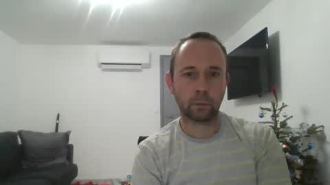 fredodu41 online show from 12/26/24, 05:19