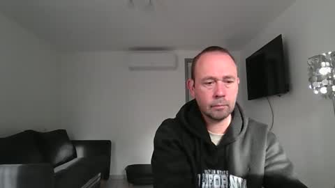 fredodu41 online show from 04/10/26, 07:02