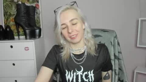 Anne online show from 06/17/26, 06:38