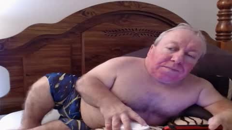 Snapshot of freemysoul4748 chatting on 11/15/25, 07:27 Cute Lil Man online show from 11/15/25, 07:27