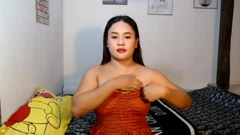 Yesia online show from 07/26/26, 09:05