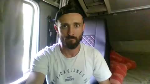 french_truck online show from 05/13/26, 05:10