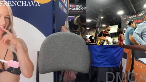 Ava online show from 10/25/25, 06:35