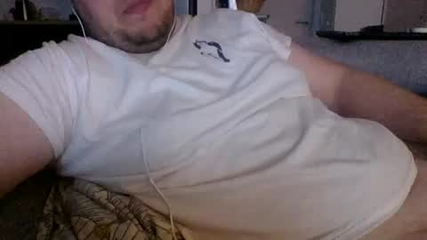 Snapshot of frenchb0i chatting on 02/15/25, 11:25 frenchb0i online show from 02/15/25, 11:25