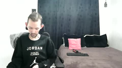 Thomas y Sophia online show from 02/21/25, 09:02