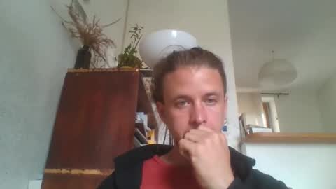 frenchyshy_ online show from 04/13/26, 10:21