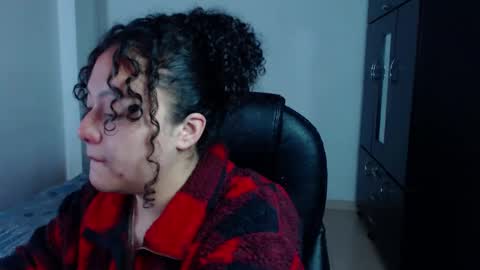 Snapshot of freud_x_louise1 chatting on 12/09/24, 05:40 Louise online show from 12/09/24, 05:40