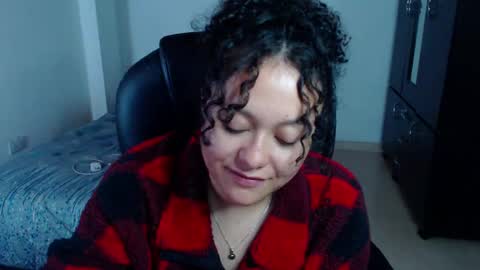 Snapshot of freud_x_louise1 chatting on 12/09/24, 08:44 Louise online show from 12/09/24, 08:44