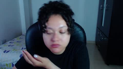 Snapshot of freud_x_louise1 chatting on 01/15/25, 07:05 Louise online show from 01/15/25, 07:05