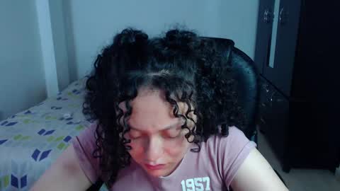 Snapshot of freud_x_louise1 chatting on 03/01/25, 05:42 Louise online show from 03/01/25, 05:42