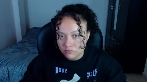 Snapshot of freud_x_louise1 chatting on 11/14/25, 12:04 Louise online show from 11/14/25, 12:04