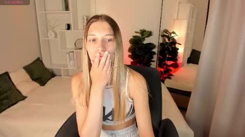 Laura online show from 07/01/26, 06:04