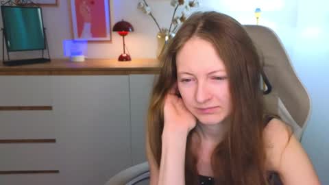 Freya online show from 12/11/24, 04:20