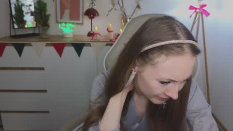 Freya online show from 12/24/24, 03:58