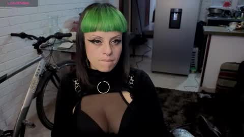 freyaa_sorceress online show from 11/13/25, 03:16