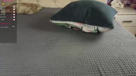 Snapshot of freyabyrne chatting on 10/10/25, 09:30 Freya online show from 10/10/25, 09:30