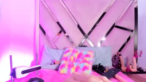 Freyaht online show from 02/21/25, 08:51