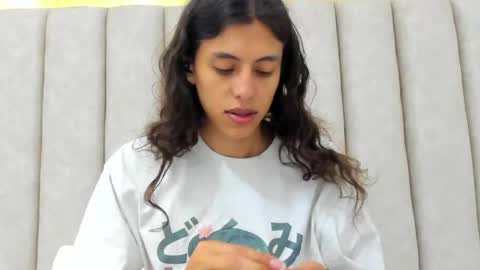 FreyaMoller  online show from 04/14/26, 07:20