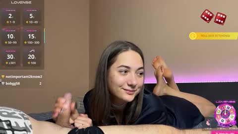 FreyaOliver online show from 11/10/25, 10:53