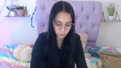 Snapshot of freyja_01 chatting on 09/11/25, 09:48 Freyja online show from 09/11/25, 09:48