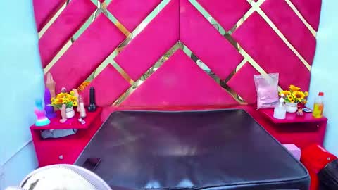 freyja_naugthy online show from 12/02/25, 12:21