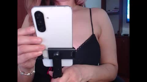 FREYJA LOREN online show from 05/07/26, 11:26