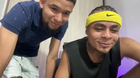 freyva_ online show from 04/09/26, 05:40