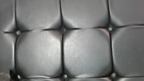 Snapshot of frida__x chatting on 02/04/25, 08:49 Frida online show from 02/04/25, 08:49