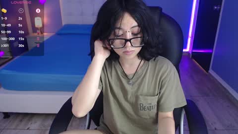 frida_lassi_ online show from 12/17/24, 03:28