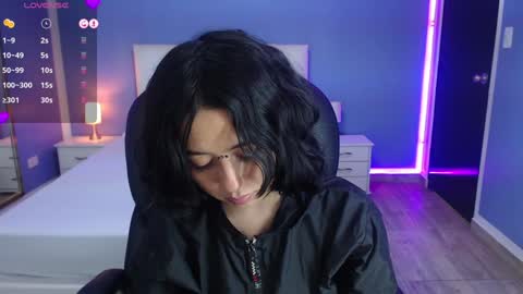 frida_lassi_ online show from 12/30/24, 11:37