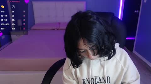 frida_lassi_ online show from 01/06/25, 11:29