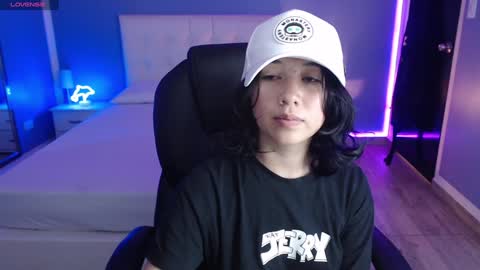 frida_lassi_ online show from 01/16/25, 08:25