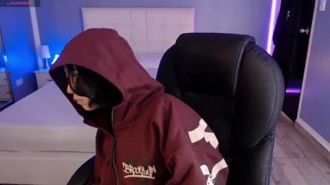 frida_lassi_ online show from 01/22/25, 12:06