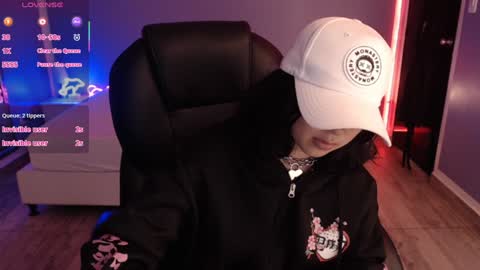 frida_lassi_ online show from 01/31/25, 03:22