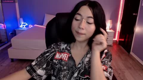 frida_lassi_ online show from 02/01/25, 01:20