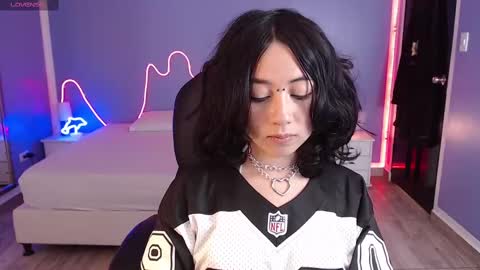 frida_lassi_ online show from 02/14/25, 03:36