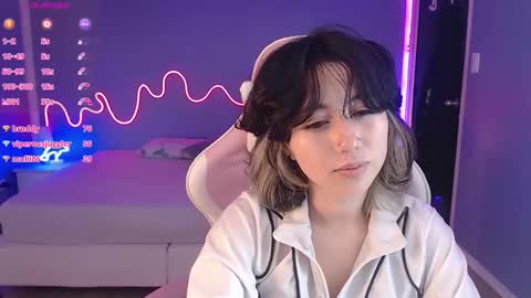 frida_lassi_ online show from 03/05/25, 03:40