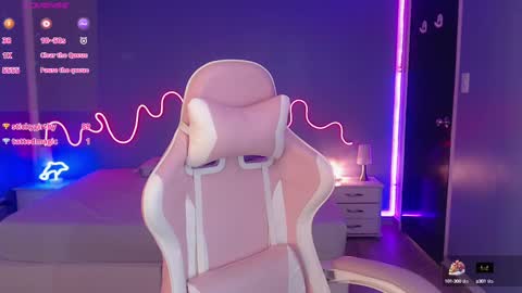 frida_lassi_ online show from 03/06/25, 05:54