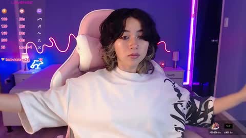 frida_lassi_ online show from 03/07/25, 01:18