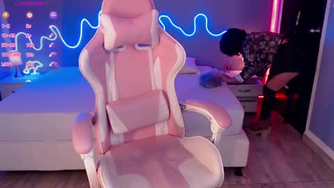 frida_lassi_ online show from 03/08/25, 11:58