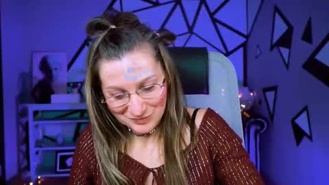 Snapshot of fridatander chatting on 02/16/25, 07:27 Frida Tander online show from 02/16/25, 07:27