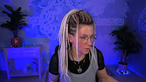 Frida Tander online show from 04/04/26, 05:16