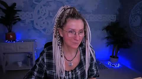 Frida Tander online show from 05/06/26, 05:03