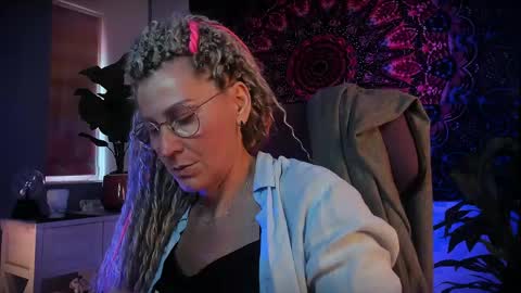 Frida Tander online show from 06/01/26, 05:09