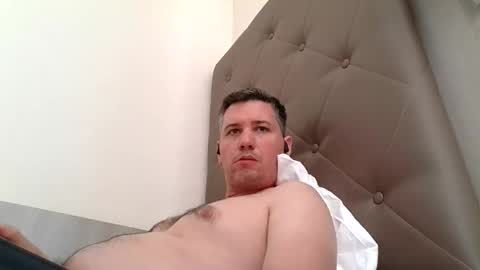 Francois online show from 06/06/26, 01:16