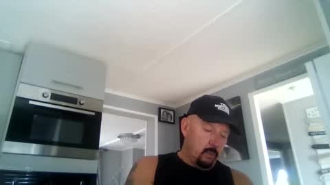 bob online show from 10/09/25, 02:37