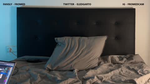 Snapshot of fromedcam chatting on 02/05/25, 01:15 ED online show from 02/05/25, 01:15