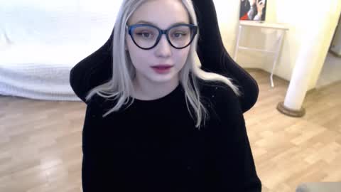 Lilith online show from 02/17/25, 06:42