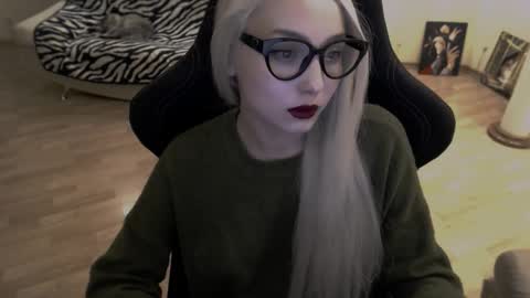 Lilith online show from 10/23/25, 05:44