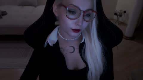 Lilith online show from 03/18/26, 09:18